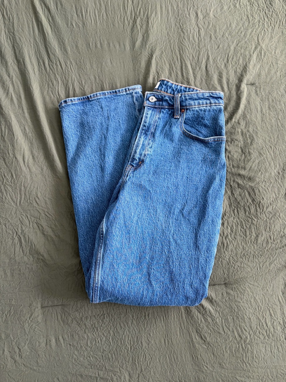 Women’s Abercrombie & Fitch 90s Relaxed Blue Jean